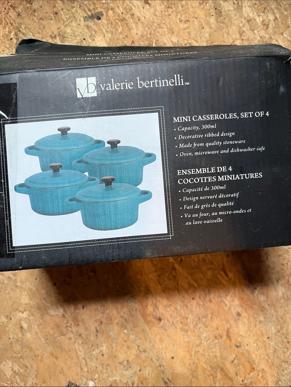 Valerie Bertinelli Turquoise Mini Casserole Set of 4 with Dark Knob Lids